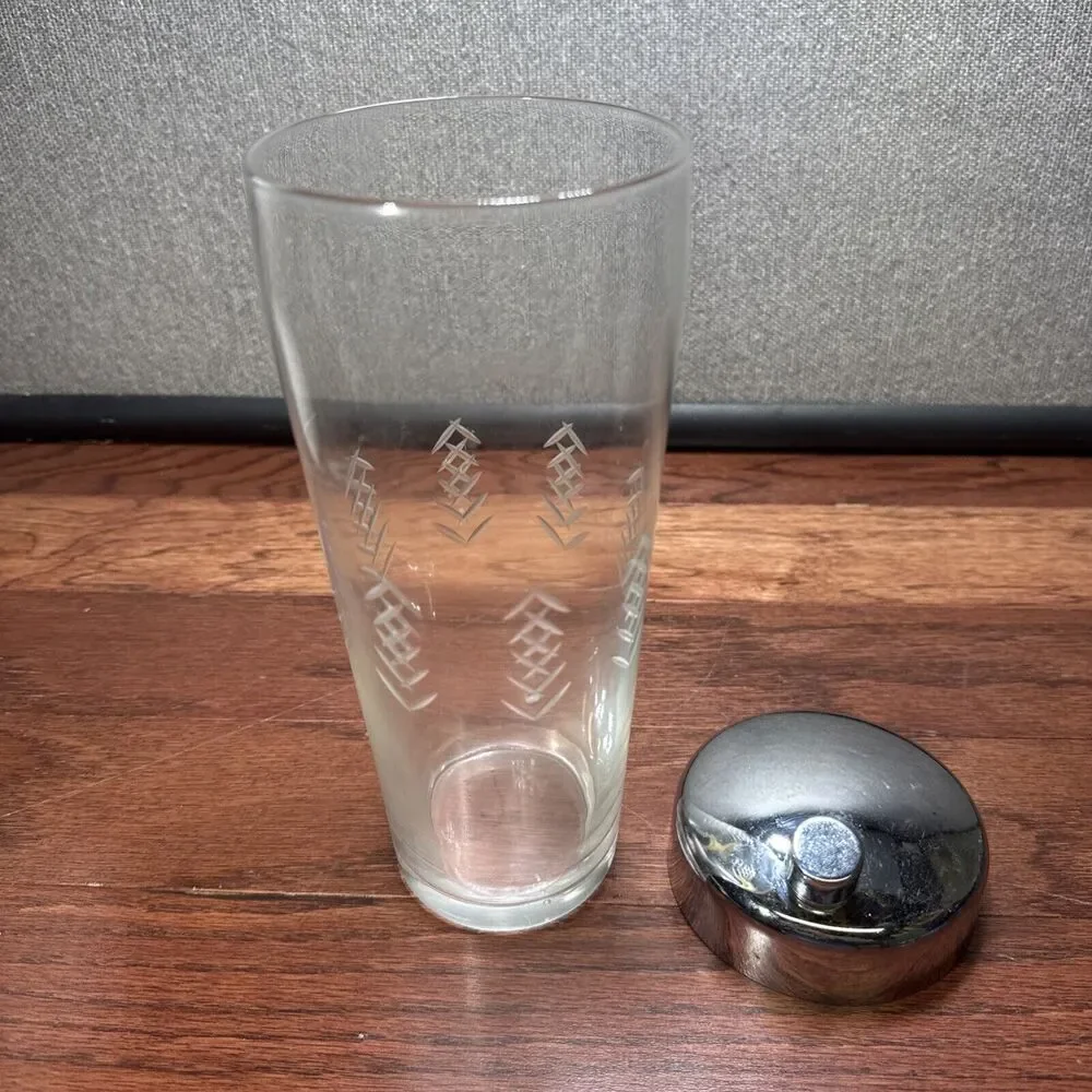 VINTAGE ART DECO ELEGANT TALL GLASS COCKTAIL SHAKER CHROME Etched Design